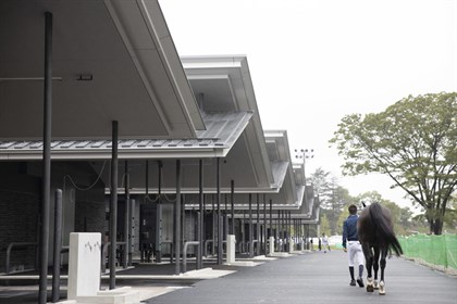 Equestrian Park stables at the Tokyo 2020 Olympic venue © FEI / Yusuke Nakanishi Photo.