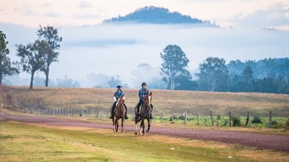 Endurance riders at Stirling's Crossing. © Sarah Sullivan