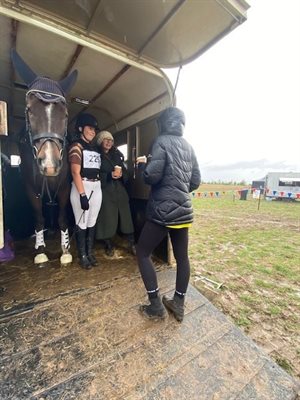 Ronnie avoiding the rain with the family! Image: Emily Potter.