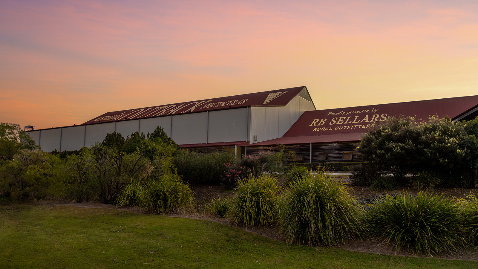 THE EQUINE MAGIC BEHIND OUTBACK SPECTACULAR